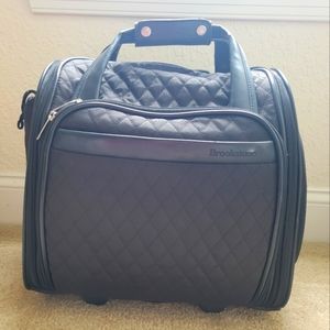 Brookstone wheeled travel bag